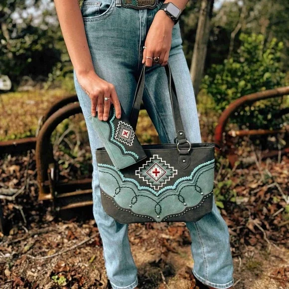 West Aztec Tote Bag for Women Embroidered Western Shoulder Purse and Wallet Set - Picture 2 of 6